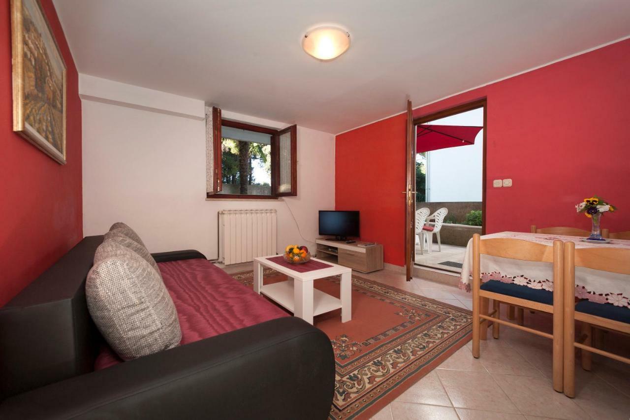 Mihaela Apartments Poreč Exterior foto